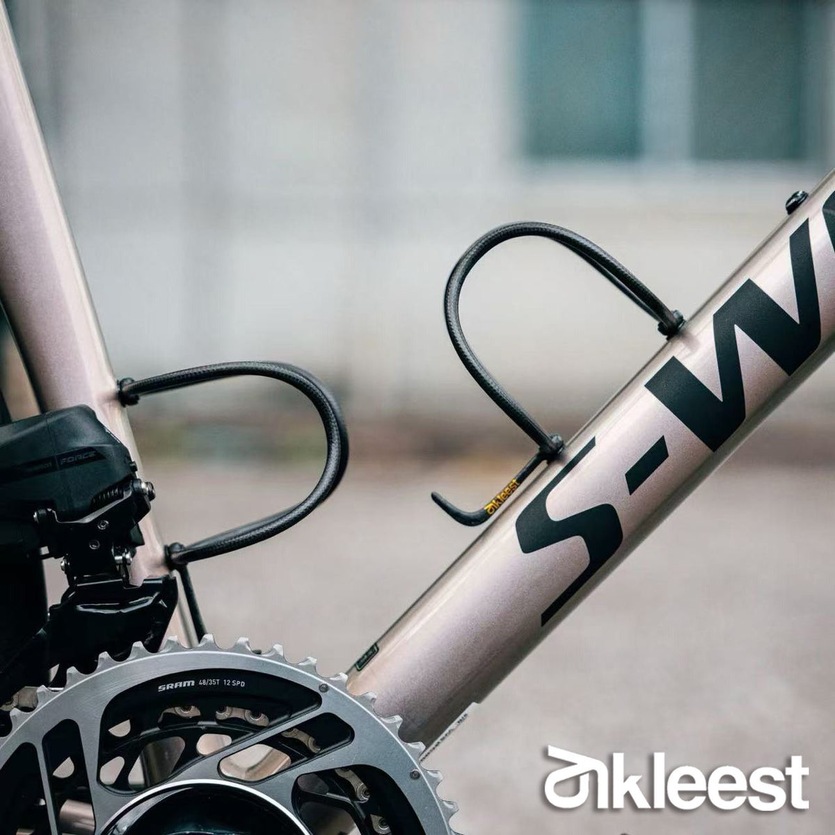 CyKleest Carbon Fiber Bottle Cage with Titanium Bolts